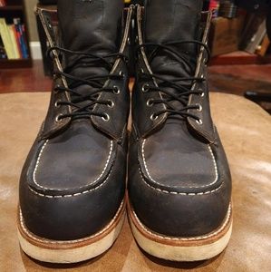 Red wing heritage moc toe